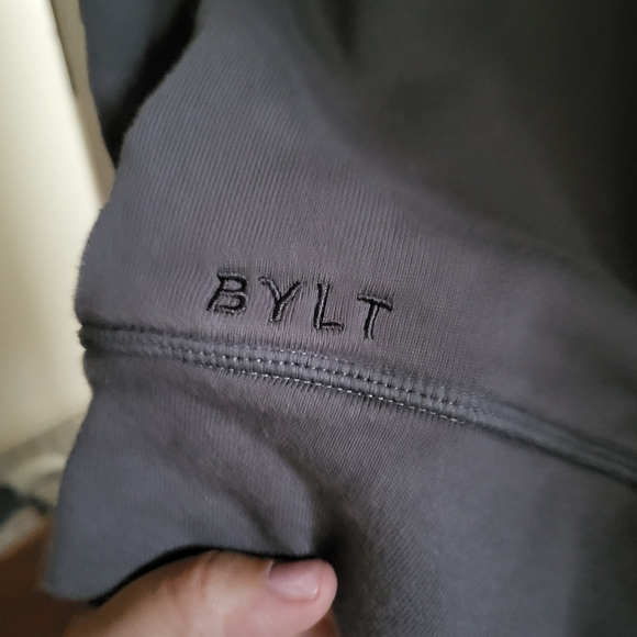 BYLT Basics Charcoal Crewneck Sweater Ribbed Trim - Picture 4 of 4